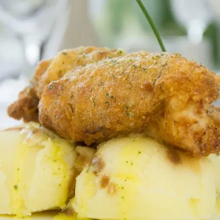 Walsh's Bridge 3* Newport (Mayo)